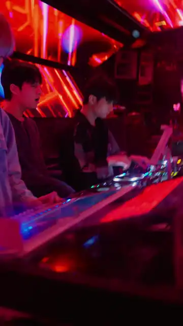 퀸: 잃어버린 드레스 1화