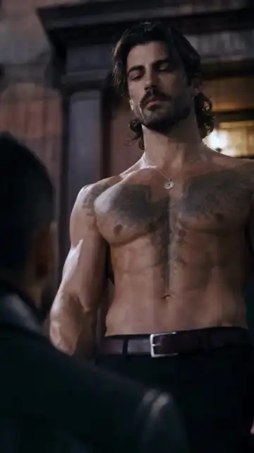 Ms. Slayer's Baby Daddy Is the Vampire King Ep. 3