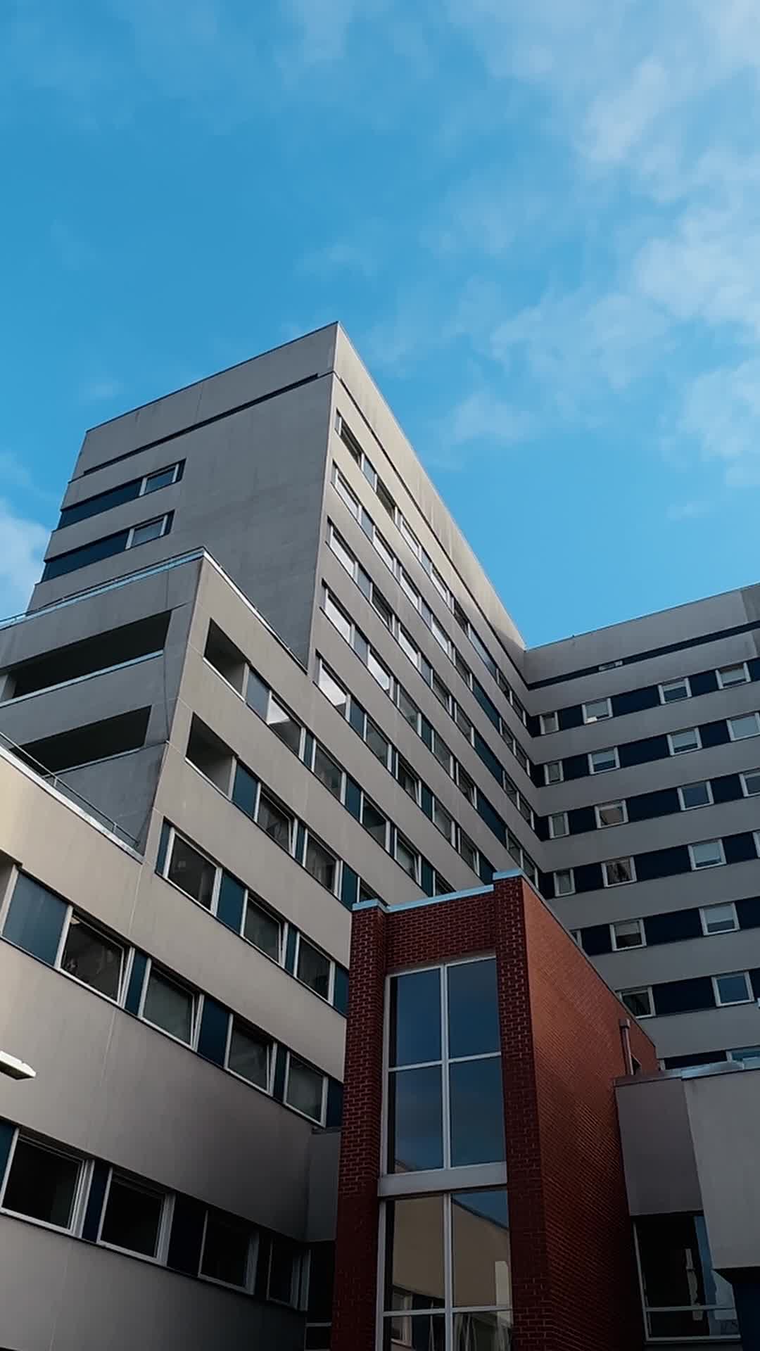 What Sparkling Wine Gets to Be Sprayed on the Formula 1 Winners? -  InsideHook, image size:1080x1920