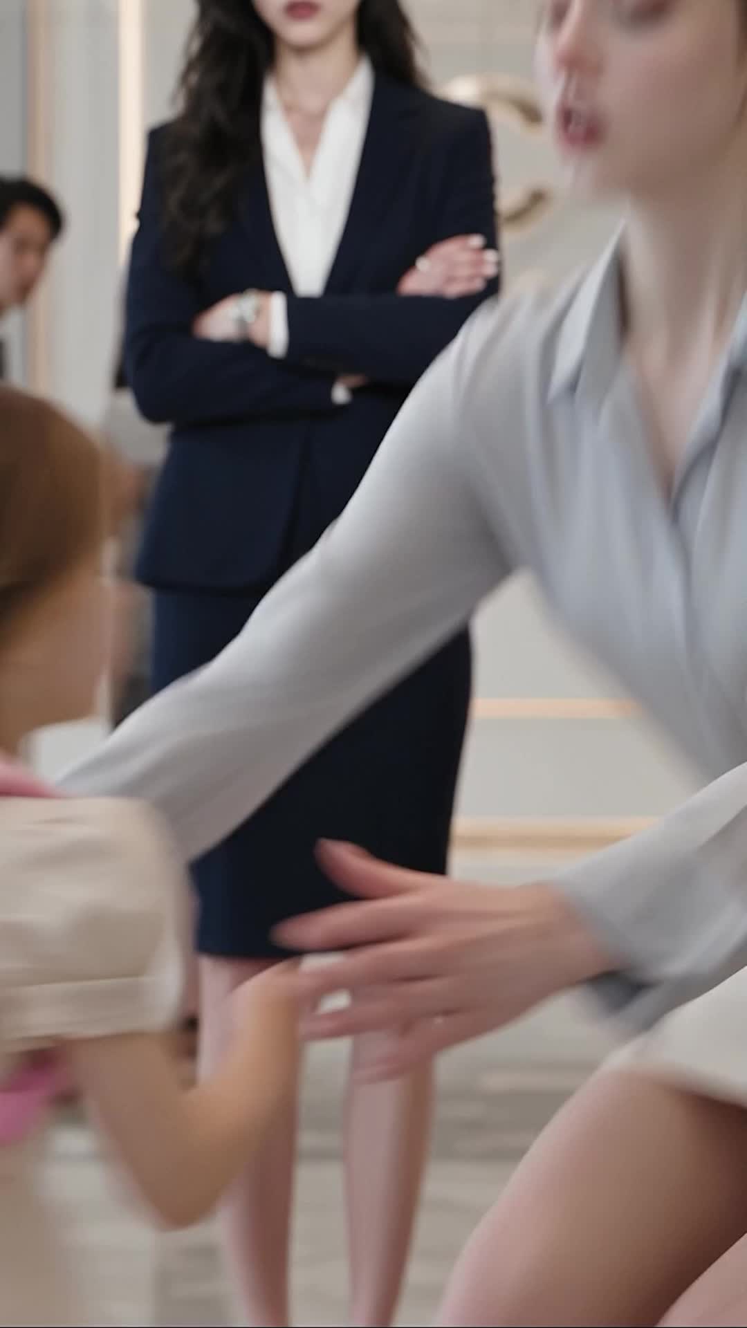 The Billionaire Tiny Secret Wife Ep. 8