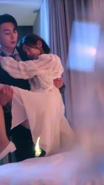 퀸: 잃어버린 드레스 2화