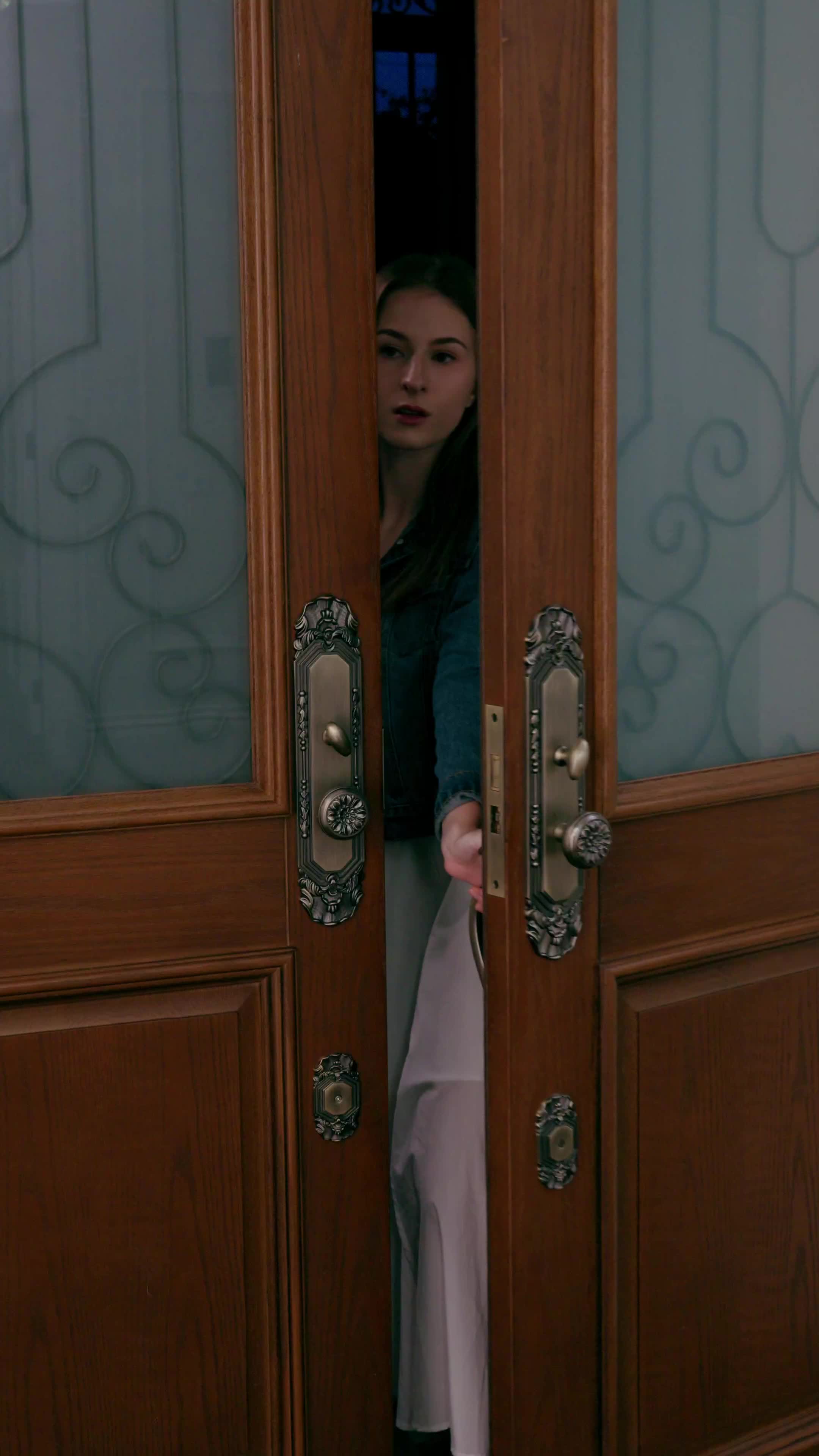 Secretly living with my boss Ep. 4