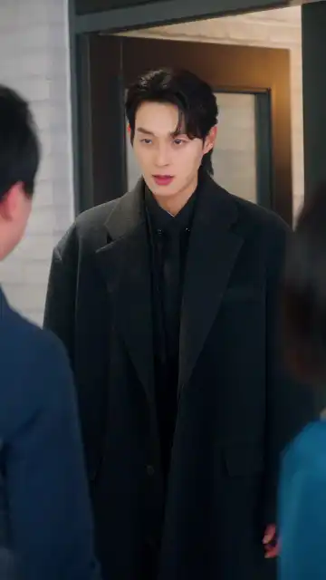 퀸: 잃어버린 드레스 10화