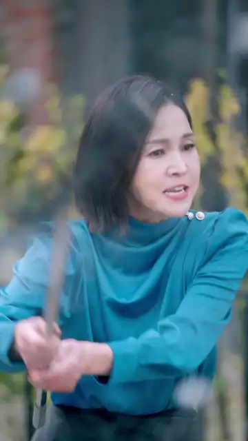 퀸: 잃어버린 드레스 5화