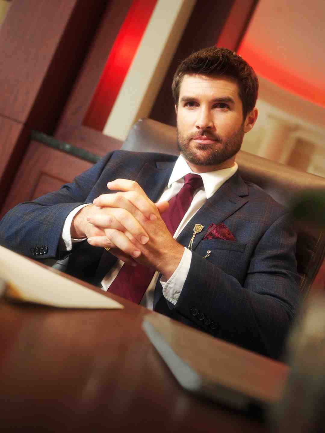 Super Godfather: My Ex Begs Me on Her Knees