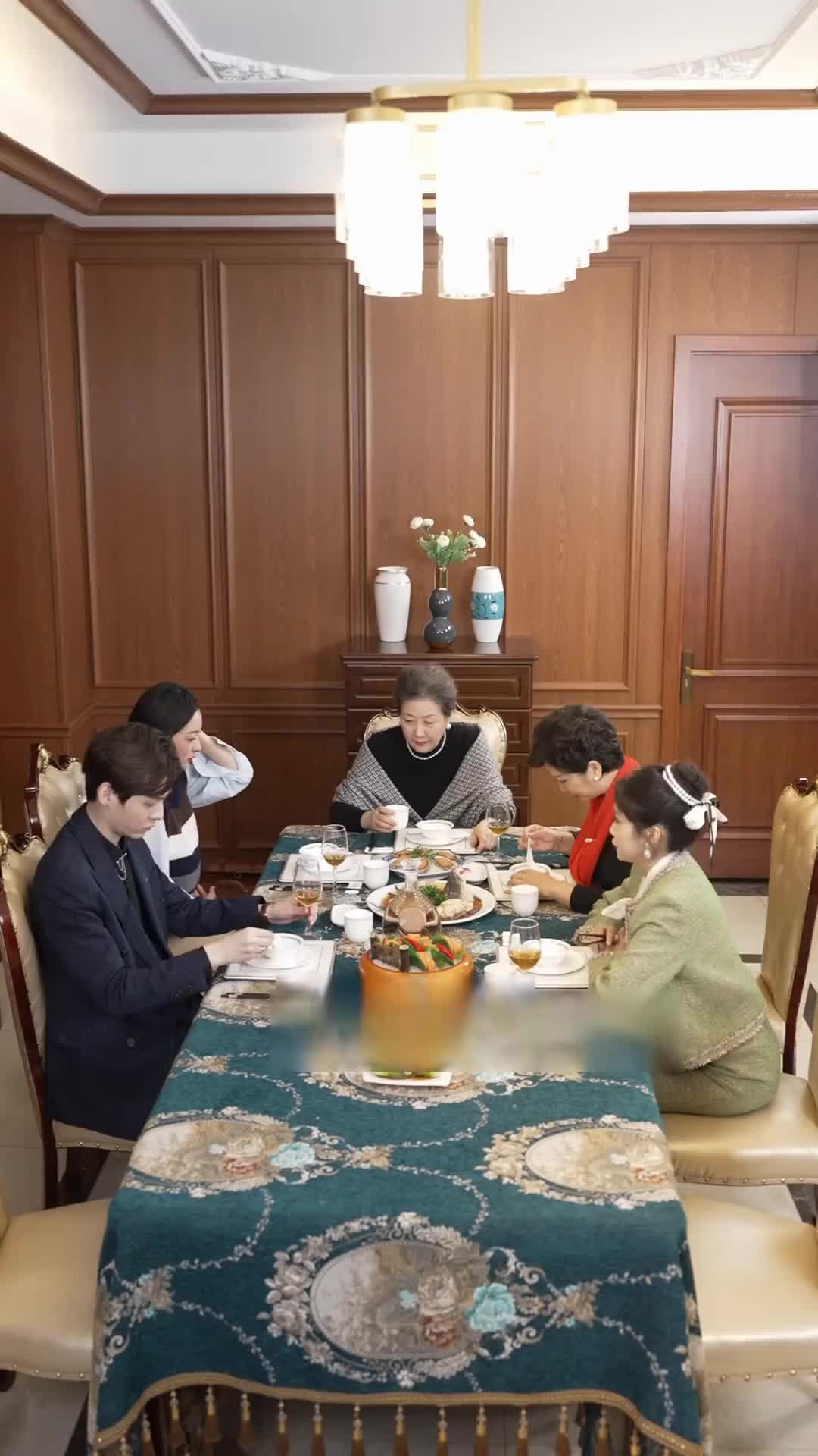 Heiress and Her Quadruplets episode 42