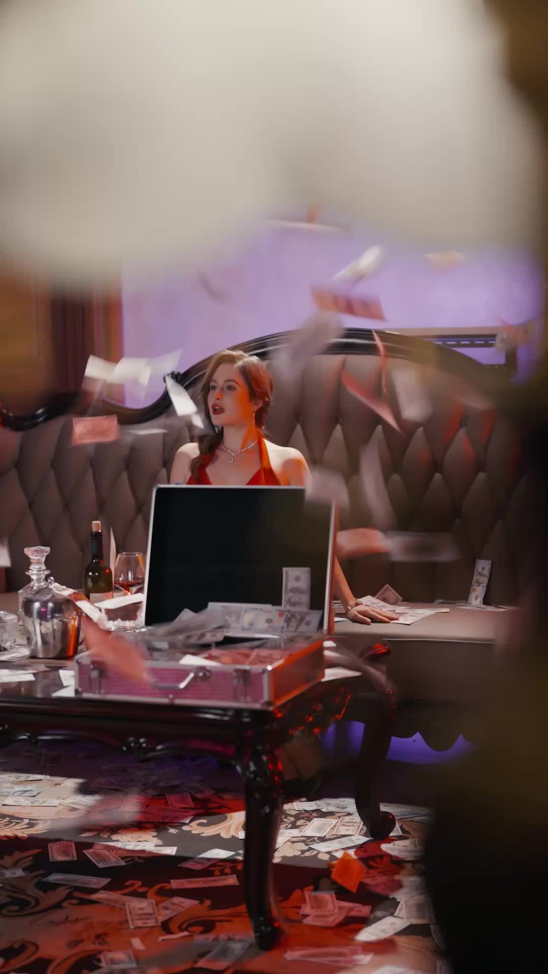 The Mafia Boss Happens to Be My Sex Partner
